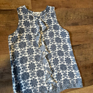 Women's Violet + Claire Blue & White Floral Ruffle Tank Top S